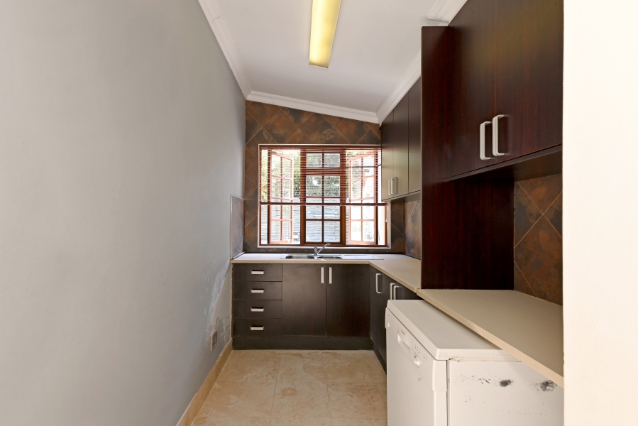 To Let 3 Bedroom Property for Rent in Bergvliet Western Cape